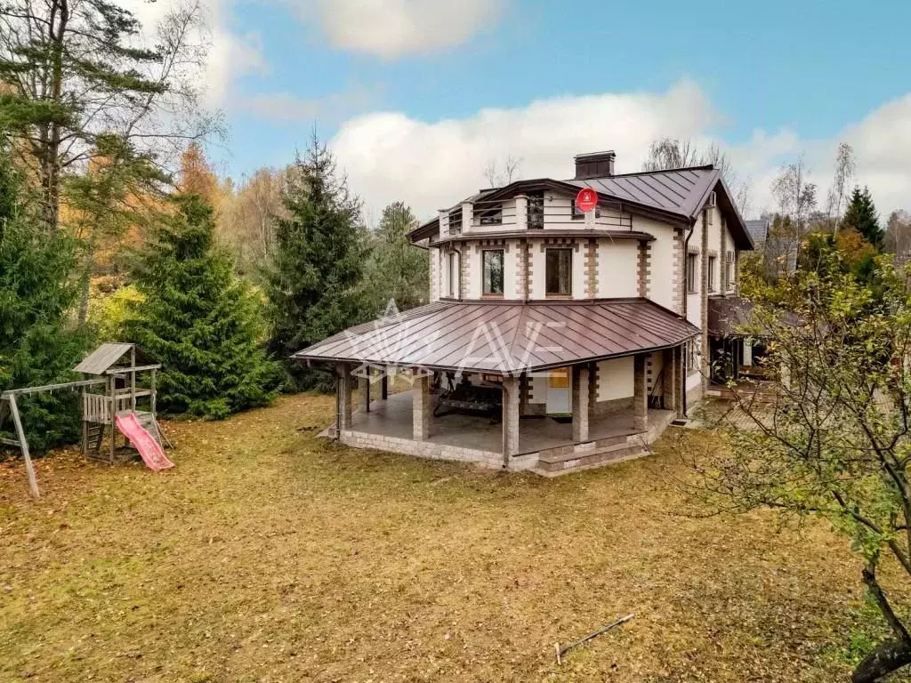 Дом в Ленинградская область, Выборгский район, Первомайское с/пос, ... - Фото 1