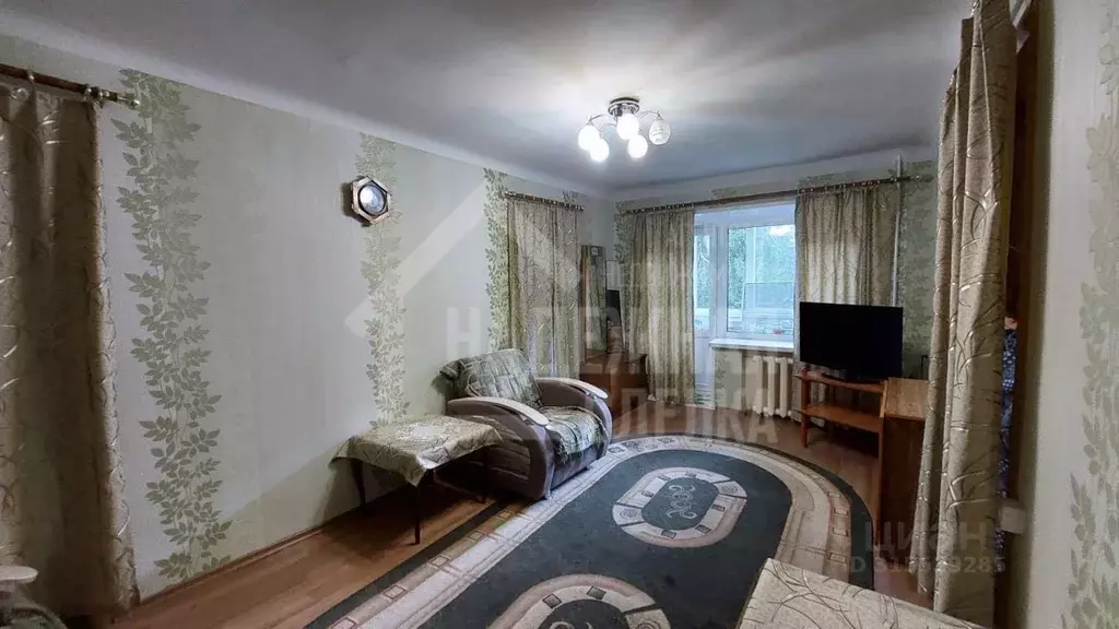 2-к кв. Алтайский край, Рубцовск Алейский пер., 30А (42.5 м) - Фото 1