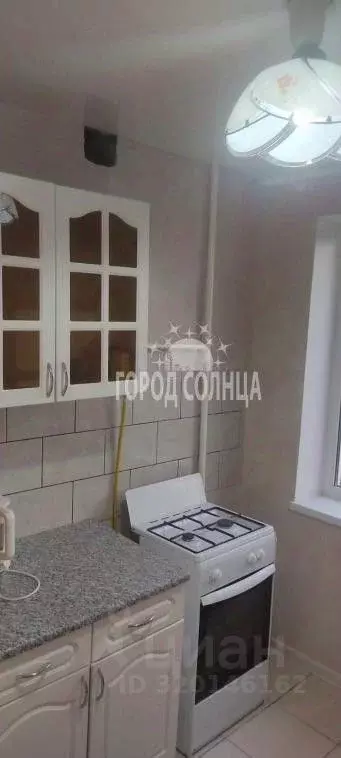 1-к кв. Омская область, Омск 6-й мкр, бул. Заречный, 2 (30.5 м) - Фото 0