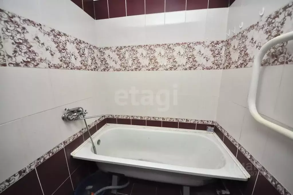 2-к кв. Башкортостан, Салават Октябрьская ул., 72 (51.4 м) - Фото 1