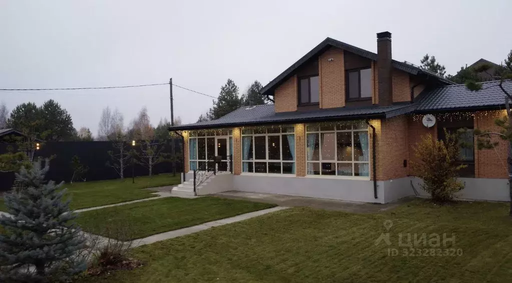 Коттедж в Удмуртия, Завьяловский район, д. Крестовоздвиженское ул. ... - Фото 1