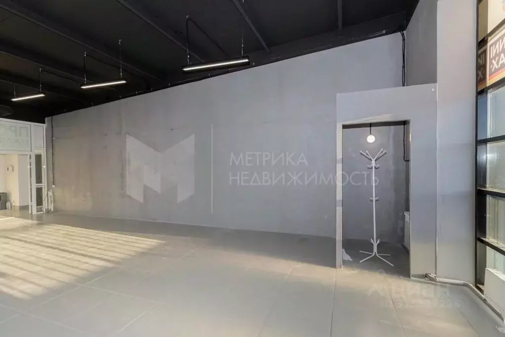 Помещение свободного назначения в Тюменская область, Тюмень ул. ... - Фото 0