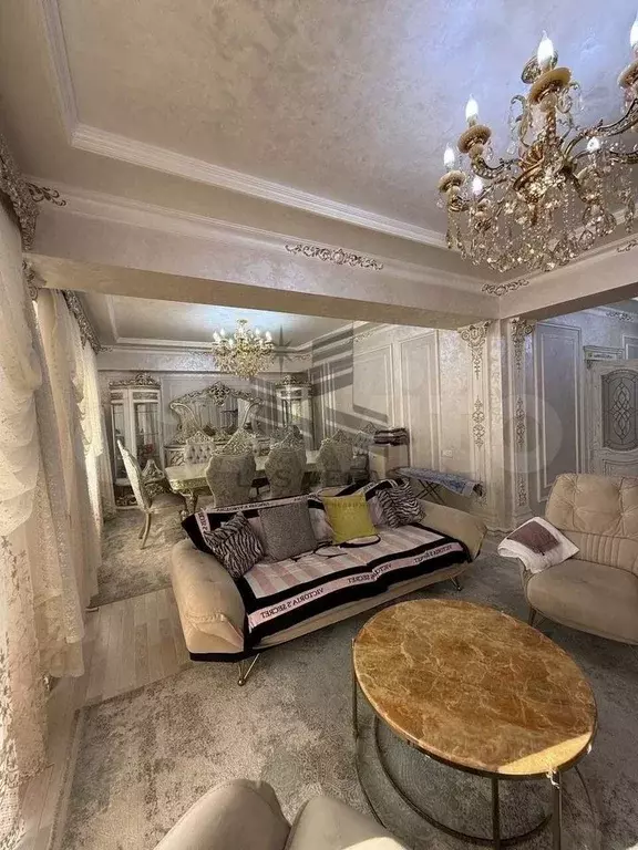 3-к. квартира, 90 м, 3/9 эт. - Фото 0
