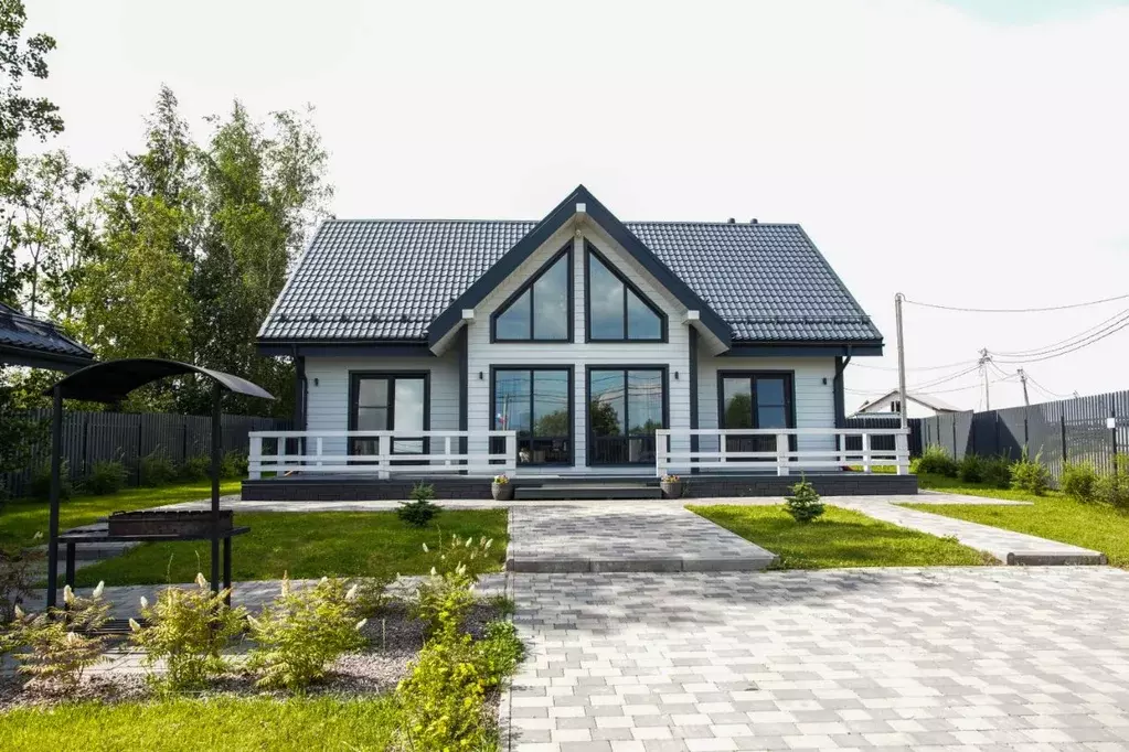 Дом в Санкт-Петербург, Санкт-Петербург, Петергоф Троицкая ул., 15 (220 ... - Фото 1