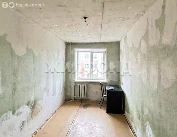 3-комнатная квартира: Новосибирск, улица Макаренко, 21 (55.5 м) - Фото 1