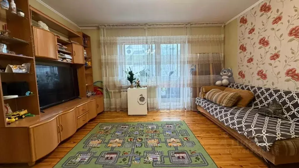 3-к кв. Красноярский край, Красноярск просп. Металлургов, 38 (60.8 м) - Фото 1