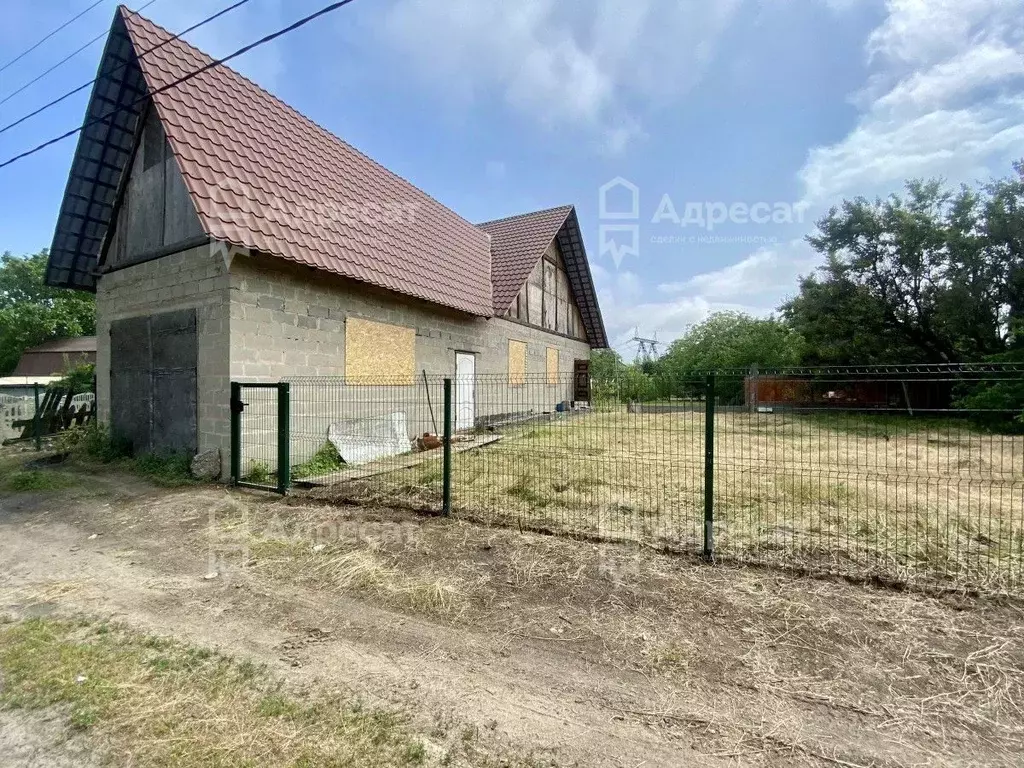 Дом в Волгоградская область, Волгоград ул. Героев Тулы (100 м) - Фото 1