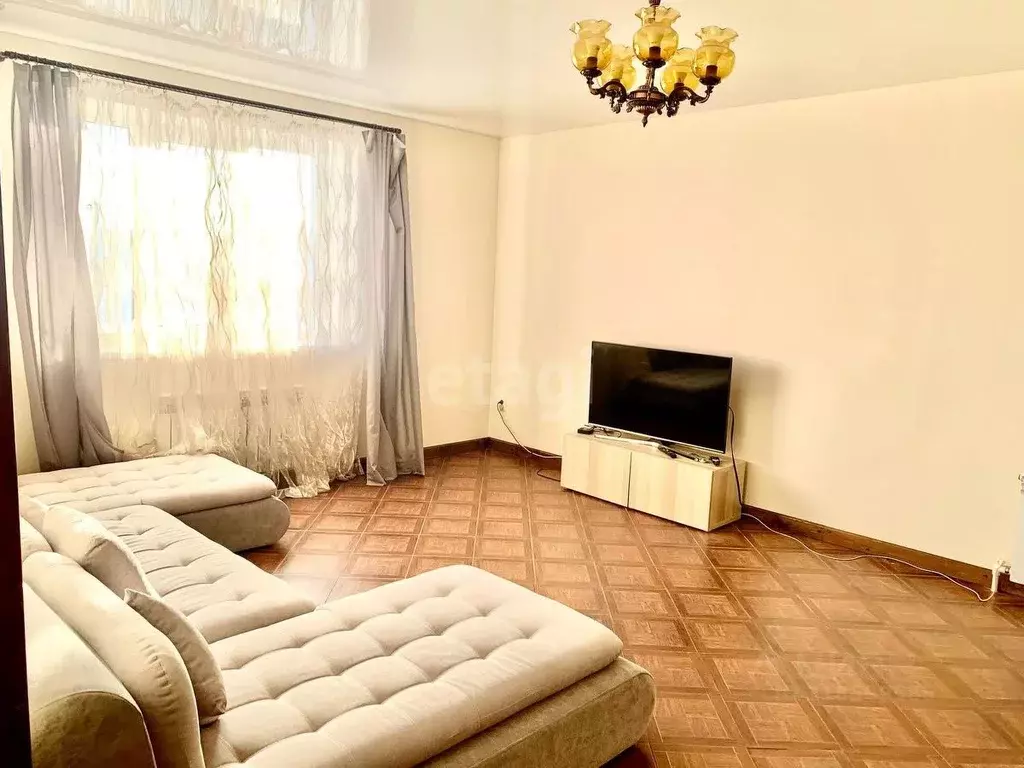 Дом в Башкортостан, Уфимский район, с. Чесноковка ул. Чапаева (216 м) - Фото 1