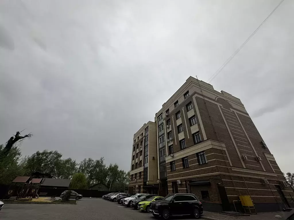 Продаётся 4-к квартира, 200 м - Фото 1