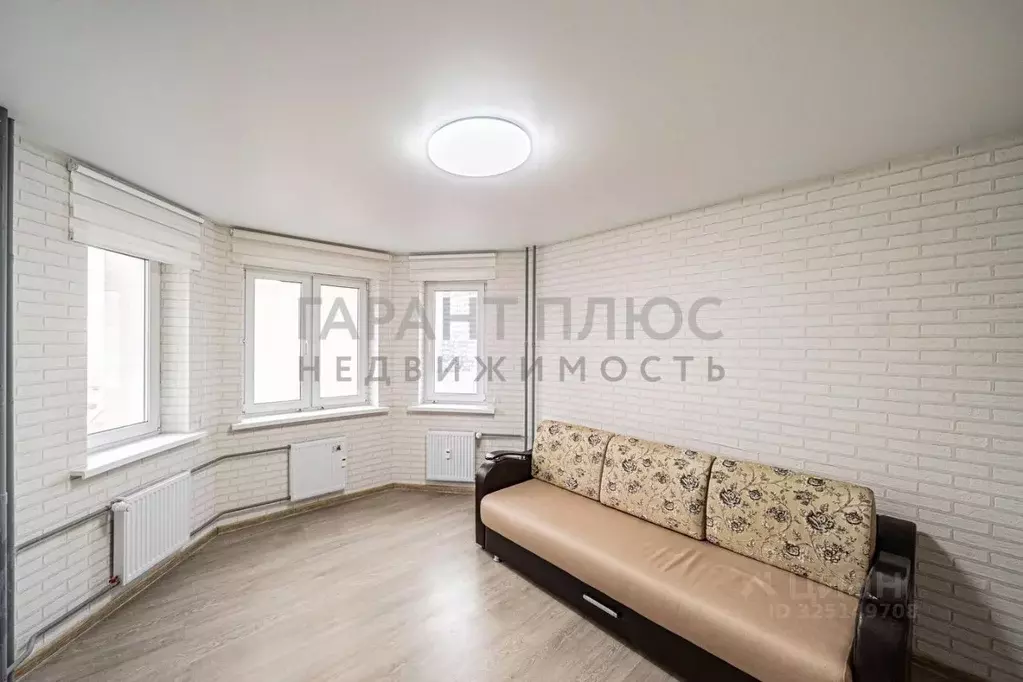 1-к кв. Липецкая область, Липецк ул. И.В. Свиридова, 22к4 (40.0 м) - Фото 2