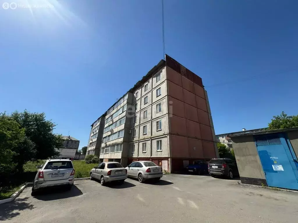 3-комнатная квартира: Шадринск, улица Свердлова, 55А (69.6 м) - Фото 0