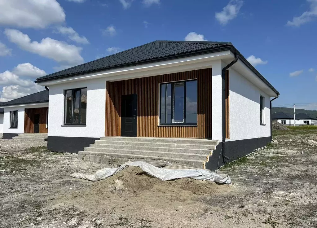 Дом в Краснодарский край, Новороссийск городской округ, Семигорский ... - Фото 1