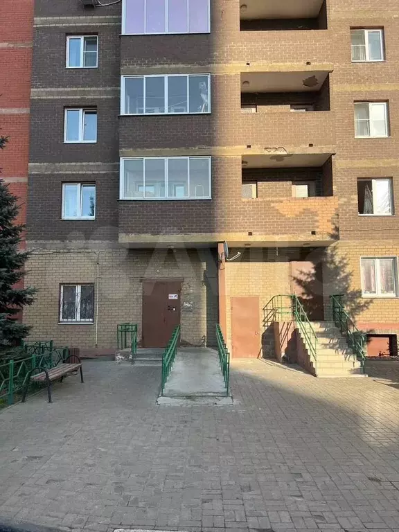 1-к. квартира, 46 м, 1/17 эт. - Фото 1