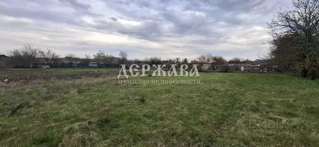 Участок в Белгородская область, Старооскольский городской округ, с. ... - Фото 1