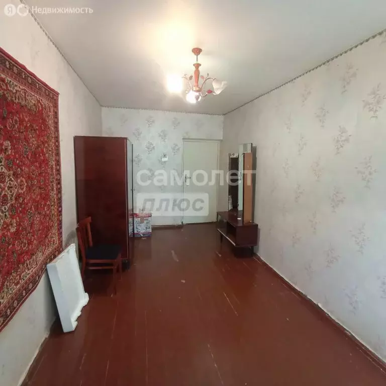 3-комнатная квартира: Кузнецк, улица Белинского, 48 (57.8 м) - Фото 1