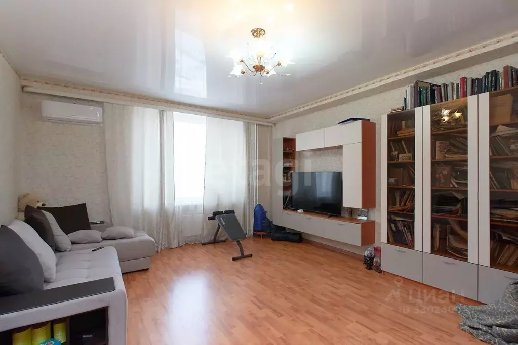 2-к кв. Тюменская область, Тюмень Заречный проезд, 37к1 (68.5 м) - Фото 1