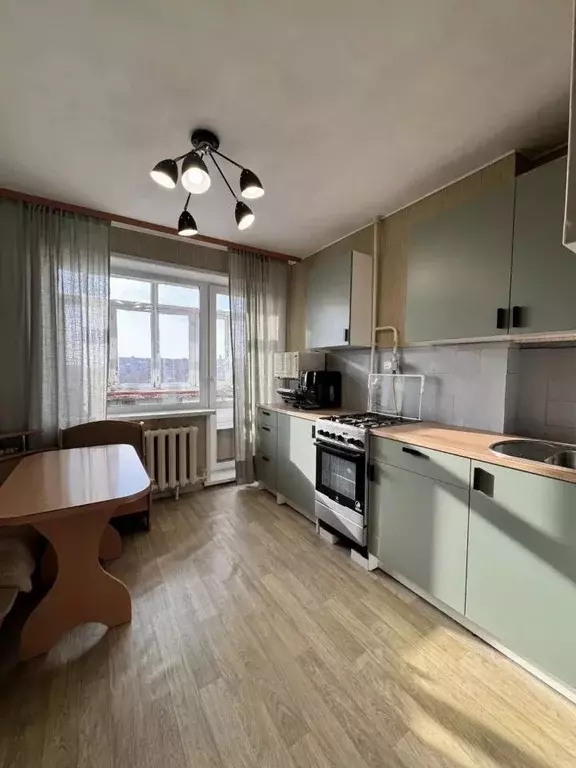 4-к кв. Омская область, Омск просп. Мира, 90 (81.2 м) - Фото 1