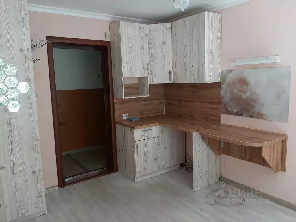 Комната Красноярский край, Красноярск ул. Ломоносова, 94А (13.0 м) - Фото 0