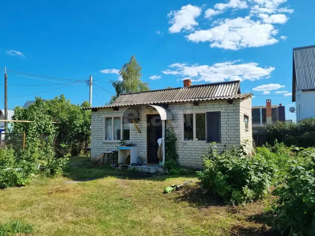 Дом в Саратовская область, д. Козловка ул. Набережная, 9 (38 м) - Фото 1