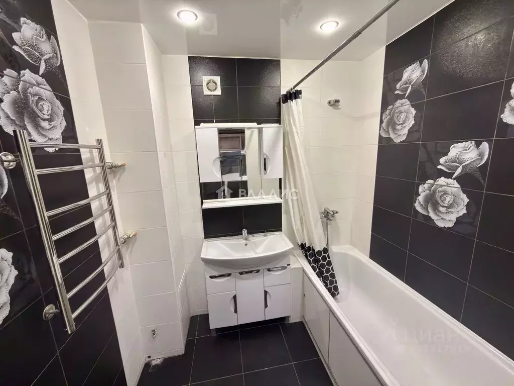 2-к кв. Пензенская область, Пенза ул. Измайлова, 66 (56.8 м) - Фото 1