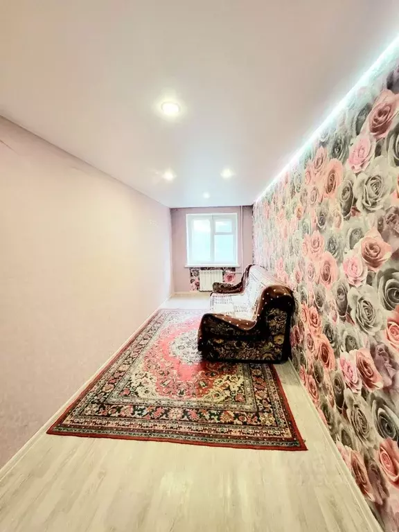 3-к кв. Воронежская область, Воронеж ул. Ушинского, 4 (56.0 м) - Фото 0