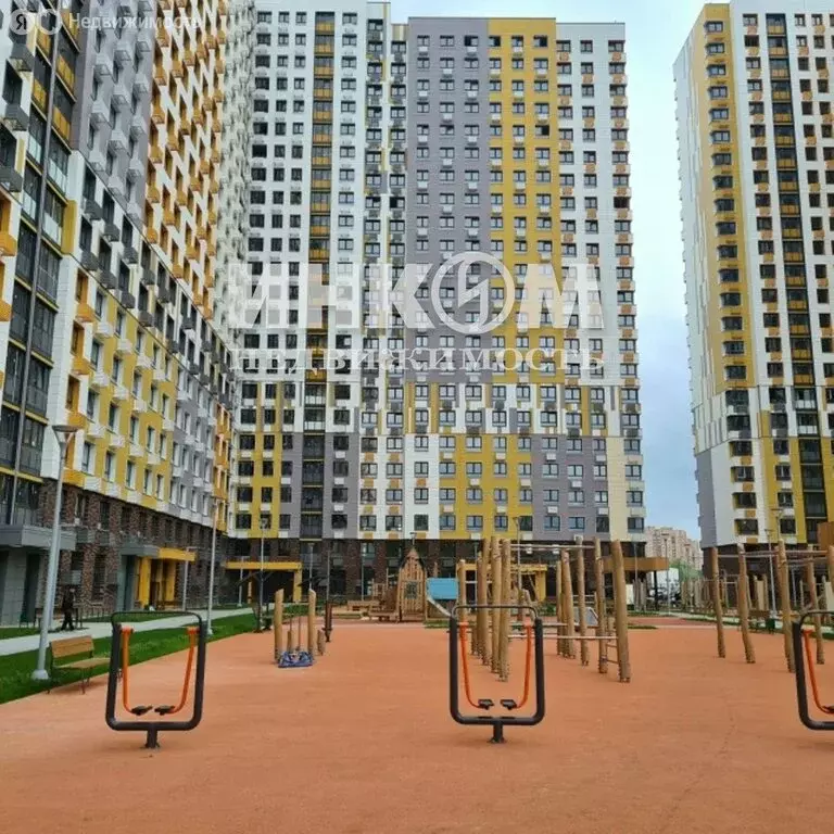 2-комнатная квартира: Красногорск, Александровская улица, 3 (39.5 м) - Фото 1