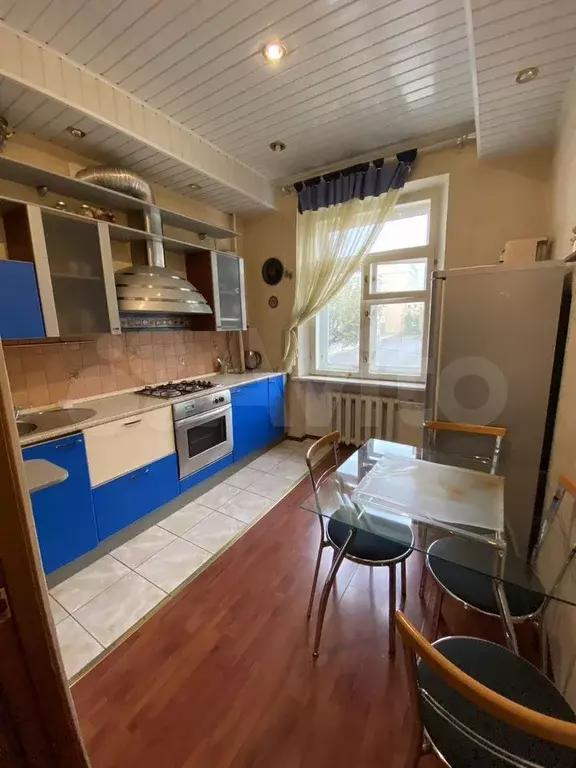 2-к. квартира, 61 м, 2/5 эт. - Фото 1