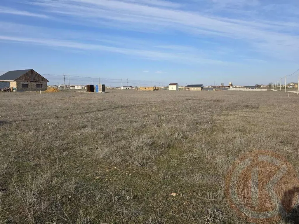 Участок в Крым, Сакский район, Суворовское с/пос, с. Каменоломня ул. ... - Фото 1