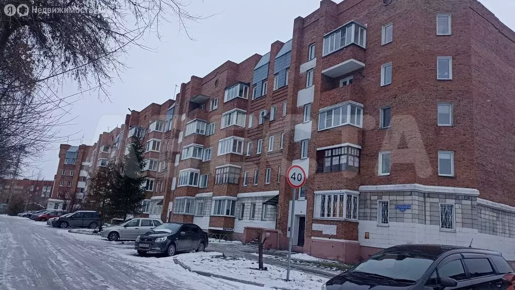 3-комнатная квартира: Омск, посёлок 40 лет Октября, 2-я Молодёжная ... - Фото 1