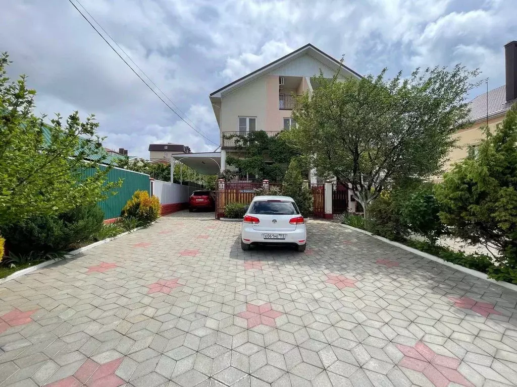 Дом в Краснодарский край, Геленджик пер. Витражный, 4 (415 м) - Фото 0