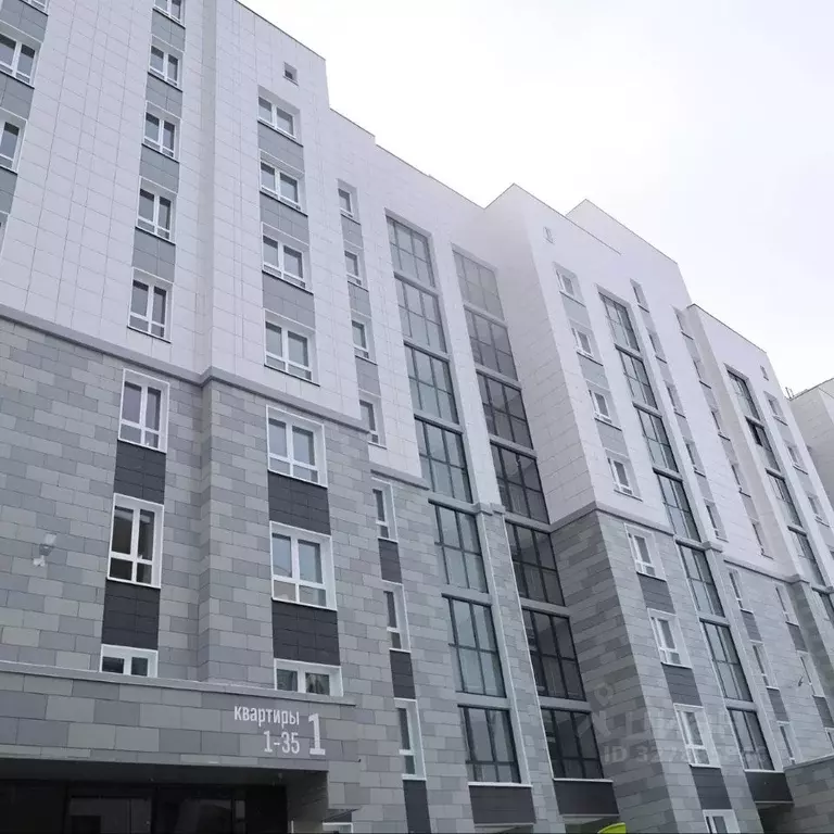 1-к кв. Татарстан, Зеленодольск Паратская ул., 12 (30.0 м) - Фото 1