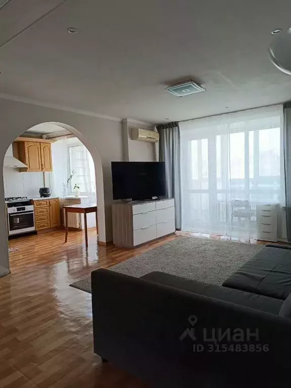 3-к кв. Омская область, Омск ул. Масленникова, 60 (60.0 м) - Фото 0