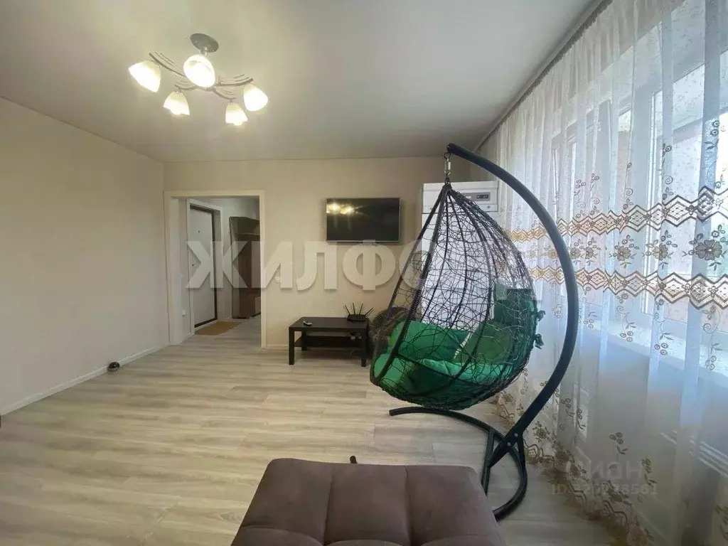 2-к кв. Хакасия, Абакан Торговая ул., 38 (50.1 м) - Фото 0