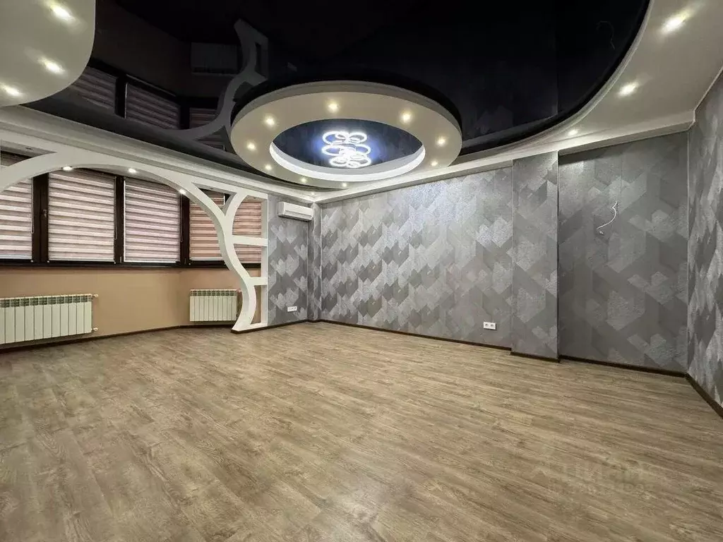 2-к кв. Севастополь ул. Хрусталева, 167г (77.0 м) - Фото 1