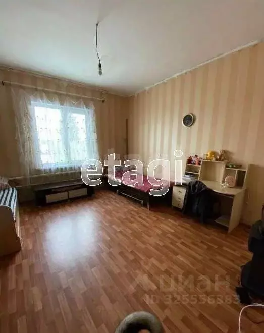 Дом в Новосибирская область, Новосибирск ул. Караваева, 50 (400 м) - Фото 1