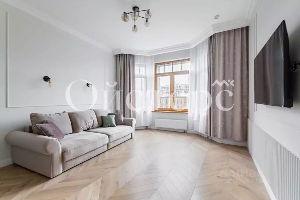 2-к кв. Санкт-Петербург наб. Реки Карповки, 31к1 (73.0 м) - Фото 1