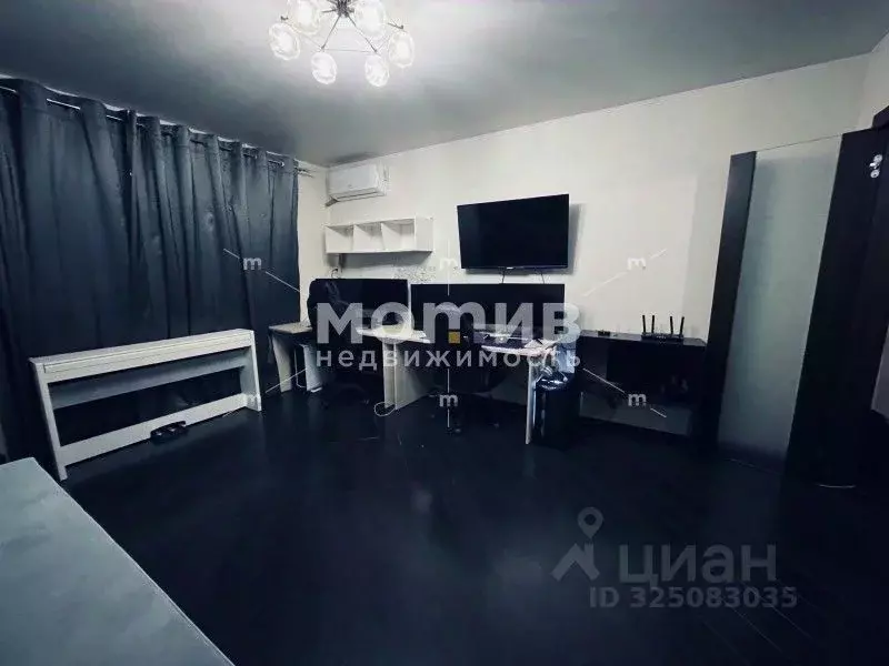 2-к кв. Тюменская область, Тюмень ул. Александра Матросова, 1 (52.0 м) - Фото 1