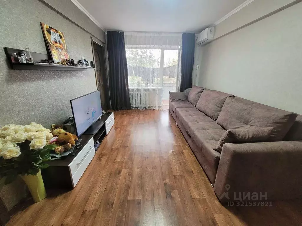 4-к кв. Астраханская область, Астрахань ул. Ботвина, 24 (60.7 м) - Фото 1