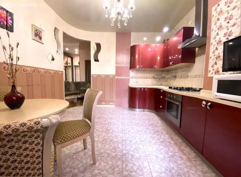 2-комнатная квартира: Якутск, улица Чиряева, 5/1 (72 м) - Фото 1