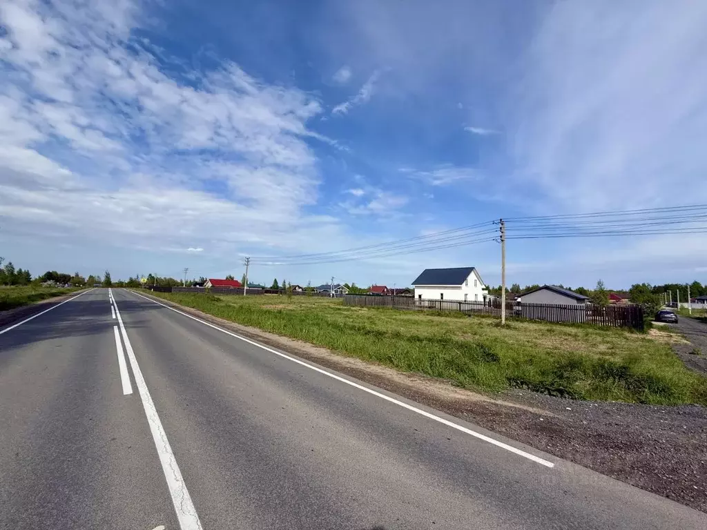 Дом в Новгородская область, Новгородский район, Ракомское с/пос, д. ... - Фото 0