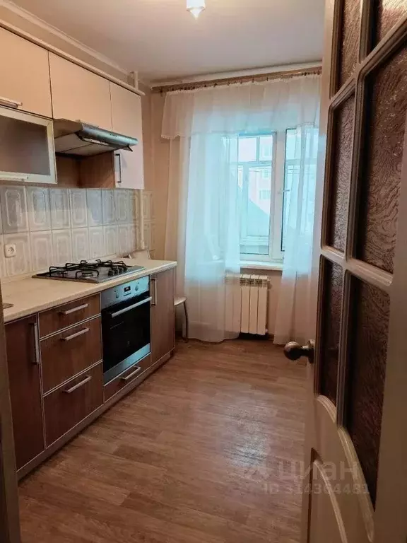 3-к кв. Марий Эл, Йошкар-Ола ул. Петрова, 11 (71.2 м) - Фото 1