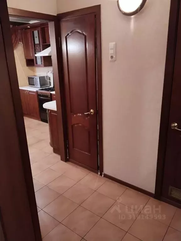2-к кв. Белгородская область, Белгород ул. Есенина, 12 (52.0 м) - Фото 0