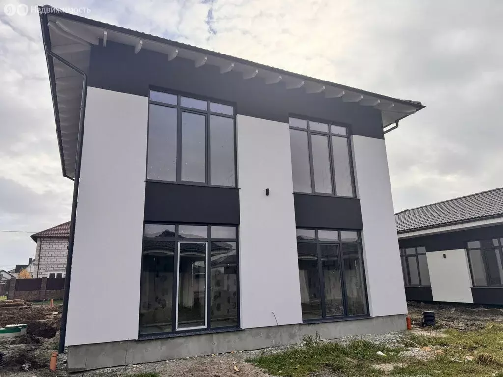 Дом в Калининградская область, Гурьевский муниципальный округ, посёлок ... - Фото 1