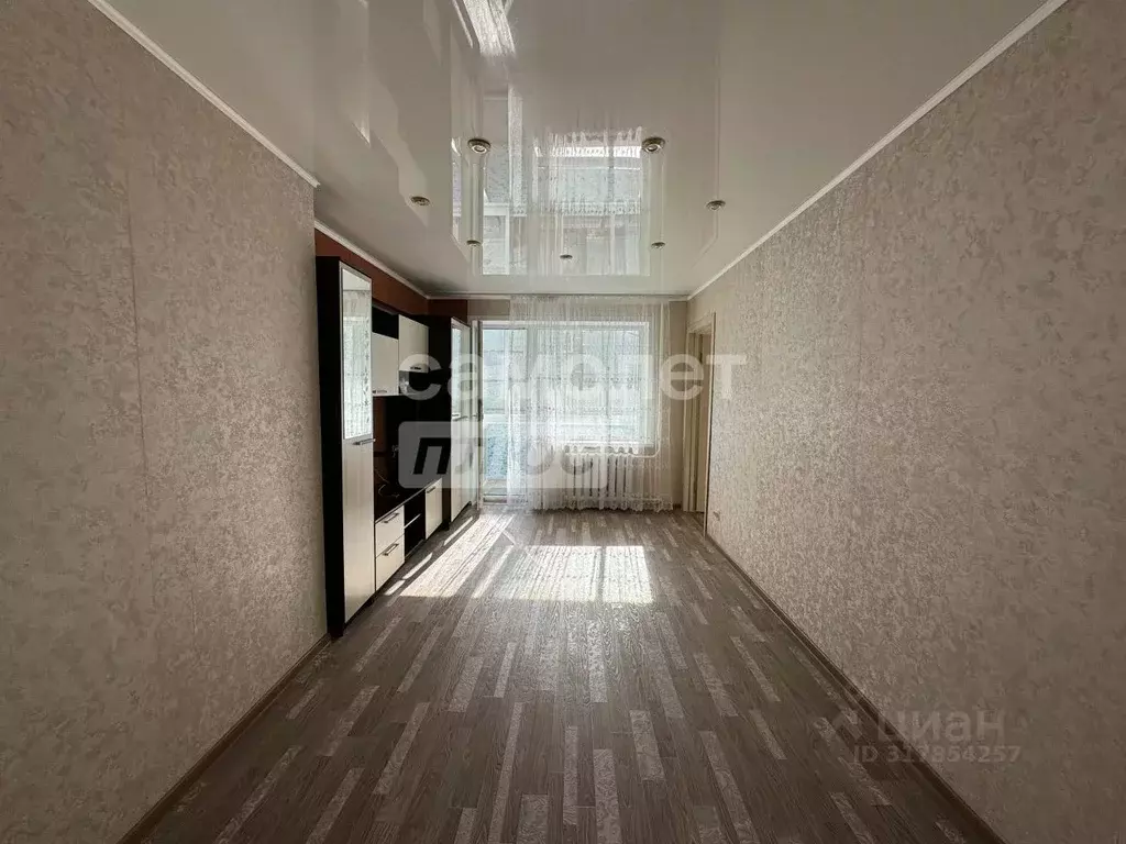 3-к кв. Брянская область, Брянск Авиационная ул., 22 (47.7 м) - Фото 0