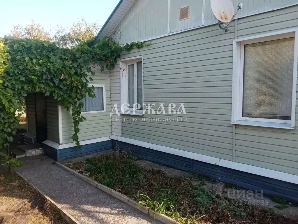 Дом в Белгородская область, Старооскольский городской округ, с. ... - Фото 1