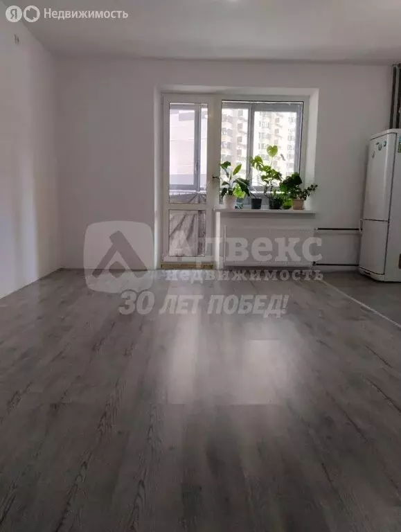 1-комнатная квартира: Тюмень, Алматинская улица, 5 (40.9 м) - Фото 1