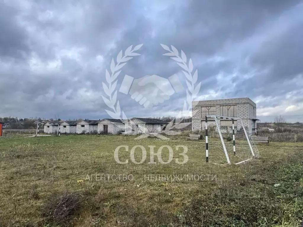 Дом в Калужская область, Боровский муниципальный округ, д. Комлево ул. ... - Фото 1