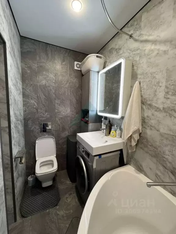 2-к кв. Оренбургская область, Оренбург Ленинская ул., 18 (46.0 м) - Фото 0
