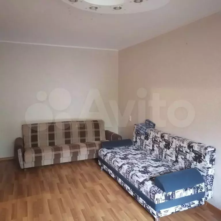 2-к. квартира, 42,7 м, 2/9 эт. - Фото 1