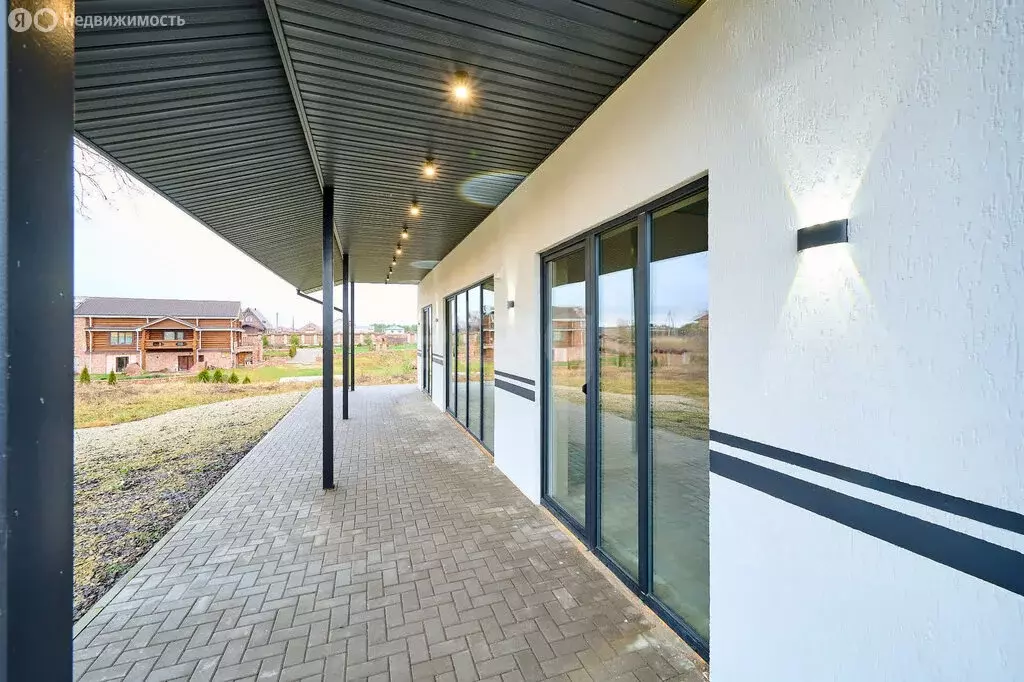 Дом в Псковский район, Логозовская волость, деревня Логозовичи (140 м) - Фото 1